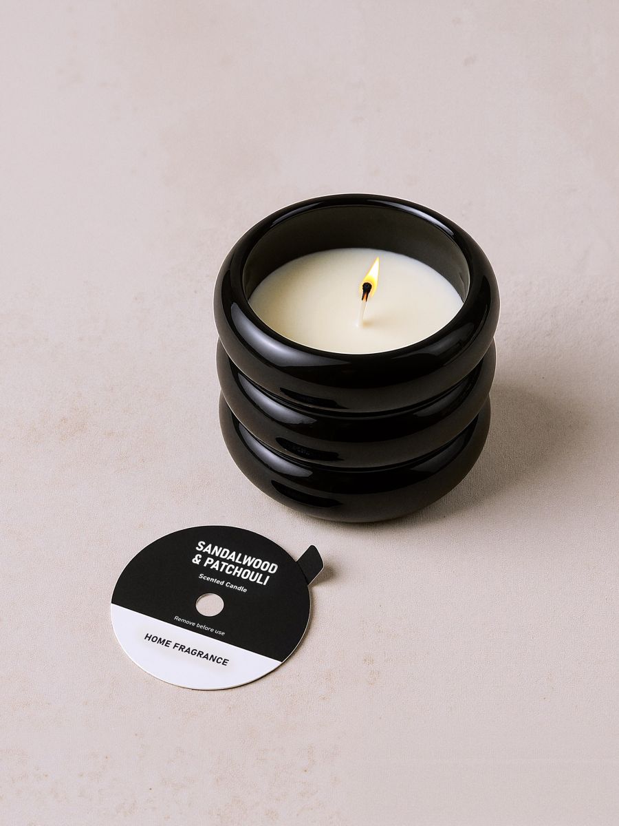 Aromatinė žvakė Sandalwood & Patchouli - juoda - SINSAY