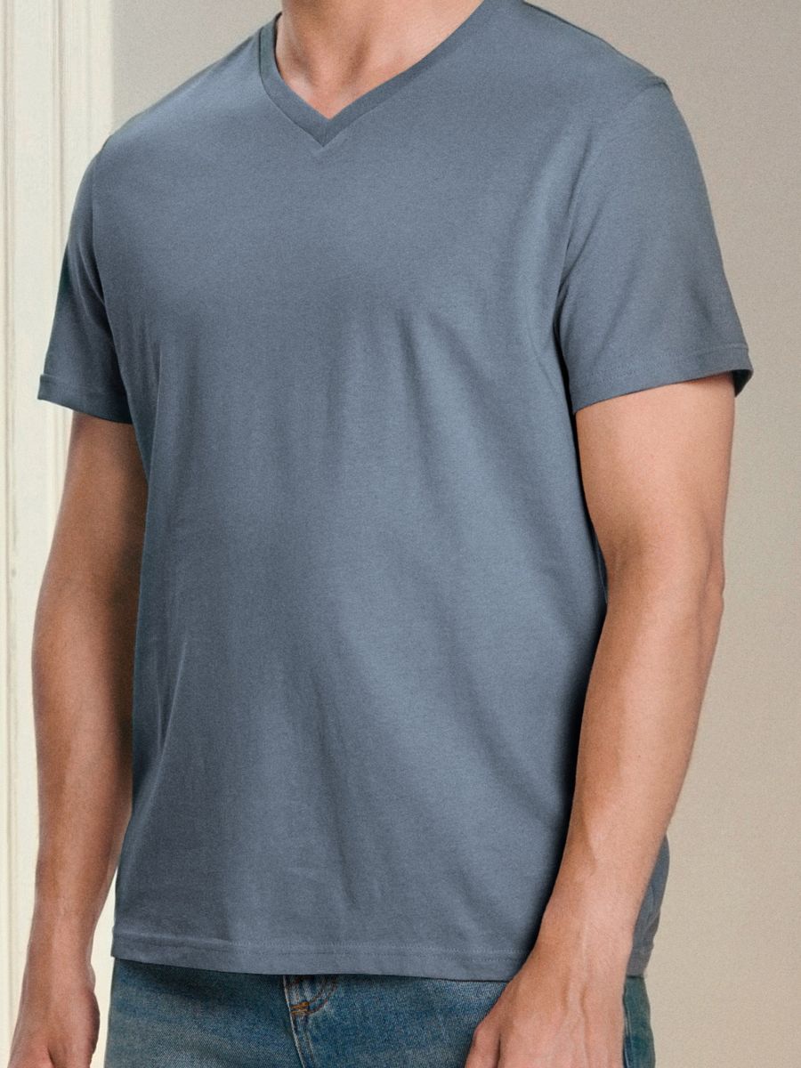 Tričko basic s výstřihem do V - modrá - SINSAY