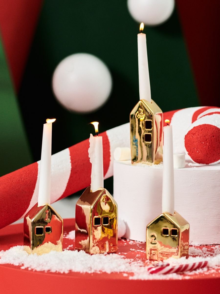 Küünlajalad majakese kujul, jõulumotiiviga, 4 tk komplekt - kuldne - SINSAY