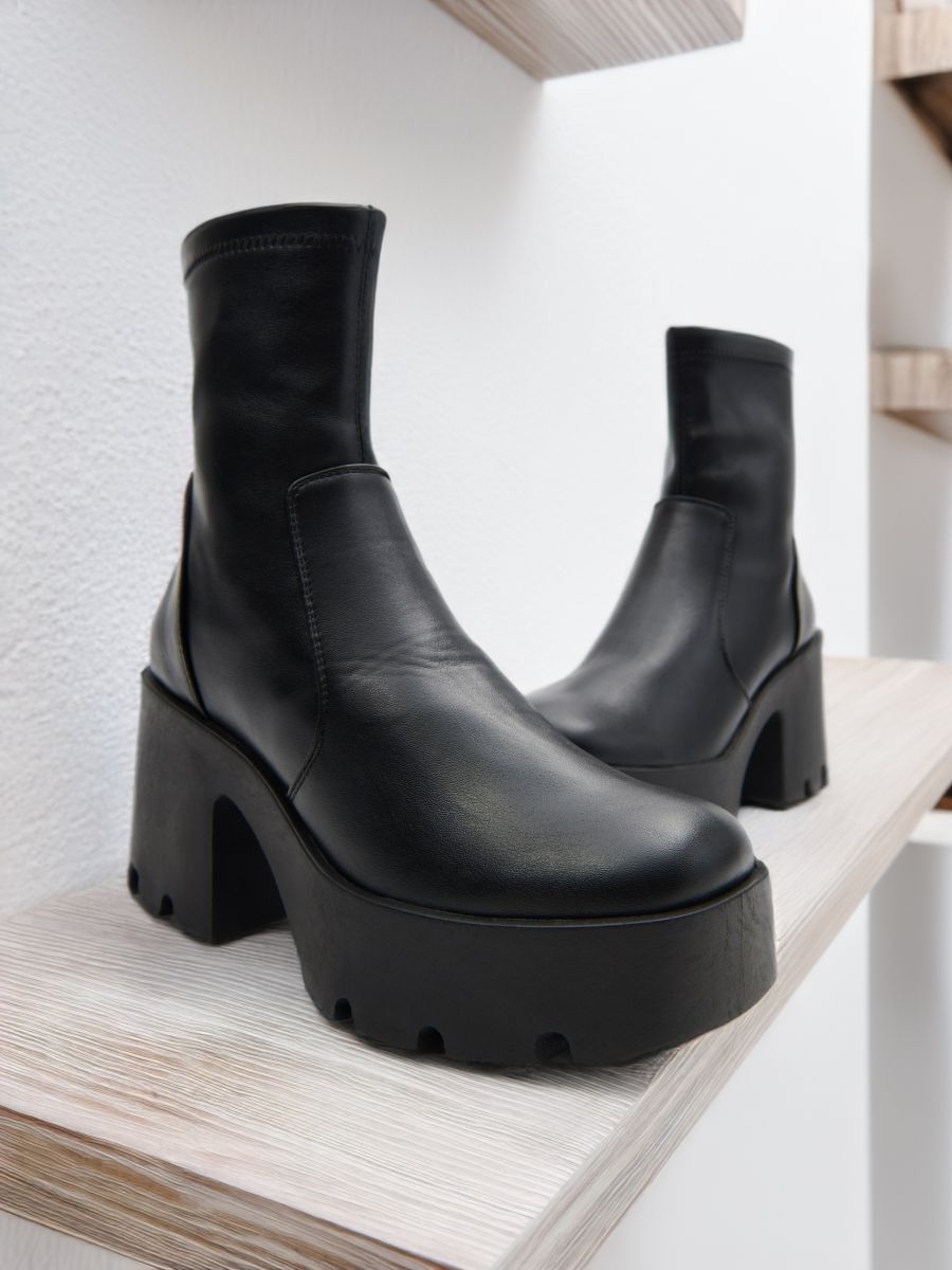 Ankle Boots - Schwarz - SINSAY