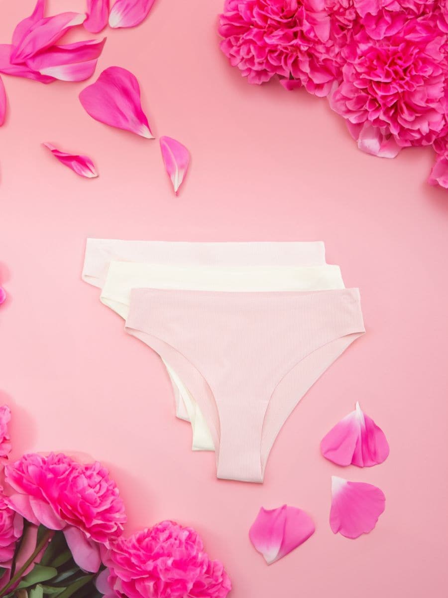 Sada 3 kusů brazilských kalhotek - pastelová růžová - SINSAY