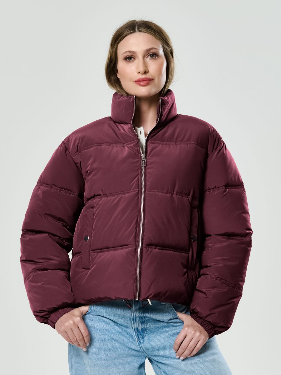 Puffer bunda s izoláciou - bordová - SINSAY
