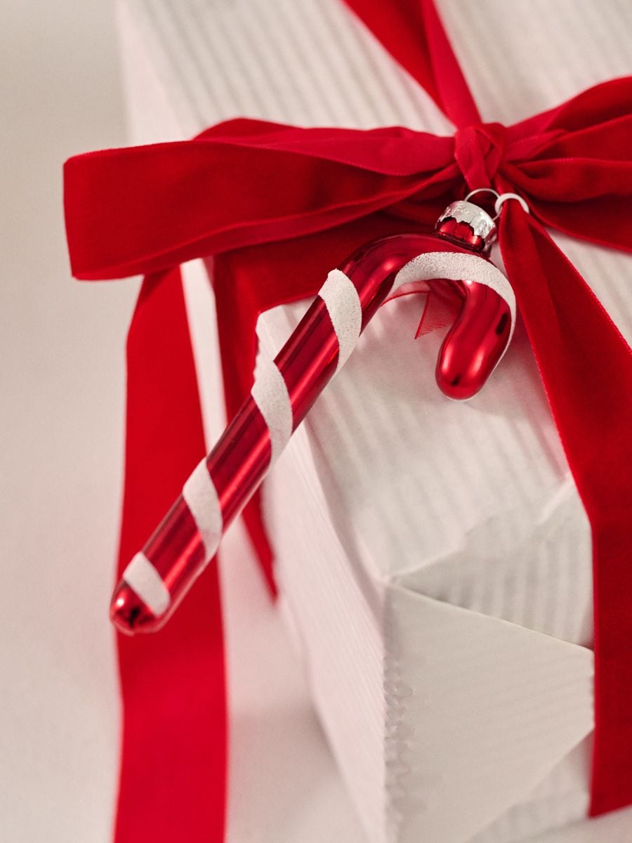 Božične krogle v obliki sladkornih palic 4 pack - rdeča - SINSAY