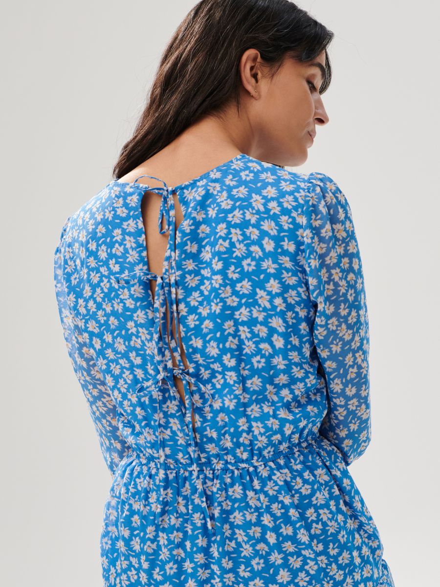 Sukienka maxi w kwiaty - wielobarwny - SINSAY