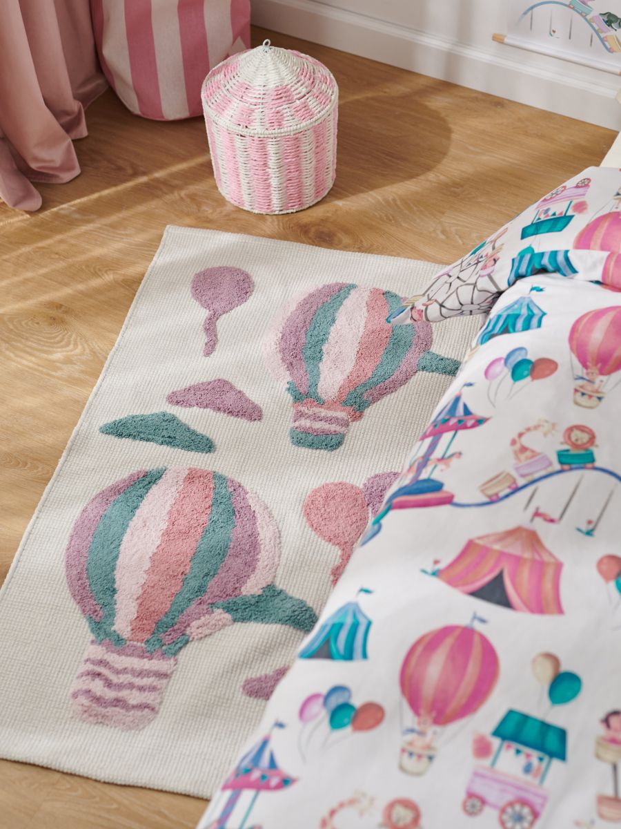 Dětský koberec - vícebarevná - SINSAY