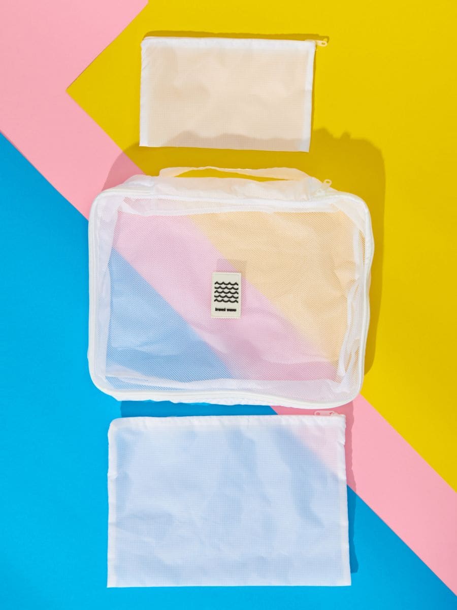 Komplet 3 toaletnih torbic - krema - SINSAY