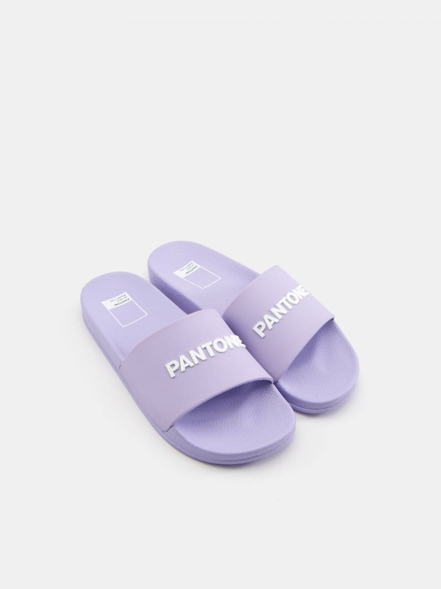 Pantone papucs - levendula - SINSAY