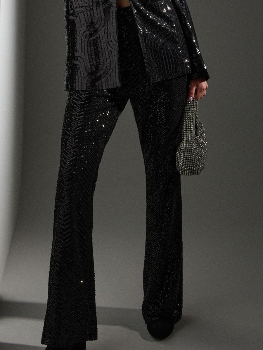 Pantalone na zvono - crno - SINSAY