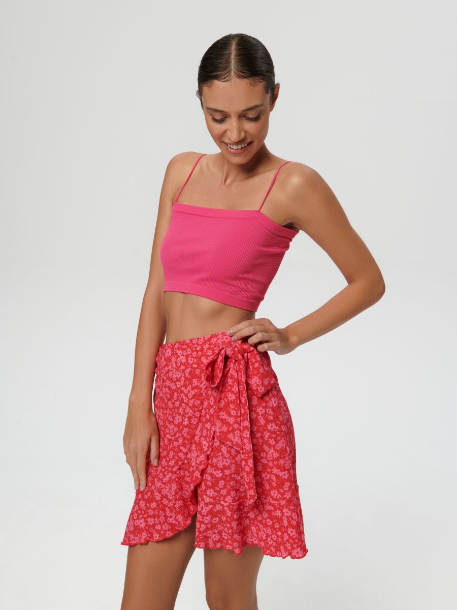 Spódnica mini w kwiaty - różowy - SINSAY