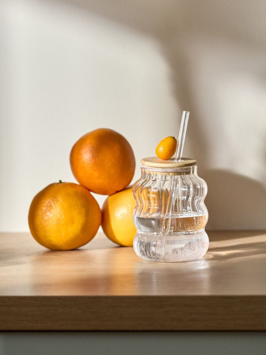 Atkārtoti izmantojama krūze ar salmiņu - balts - SINSAY