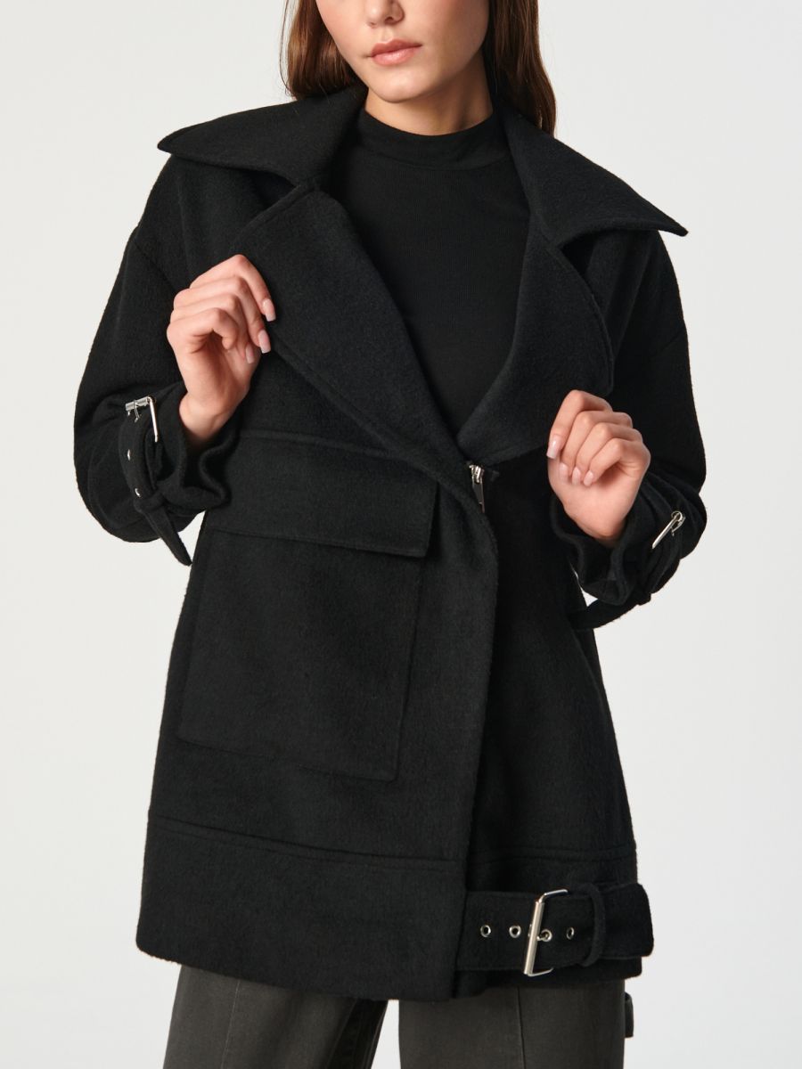 Kaput s dodatkom vune - crno - SINSAY