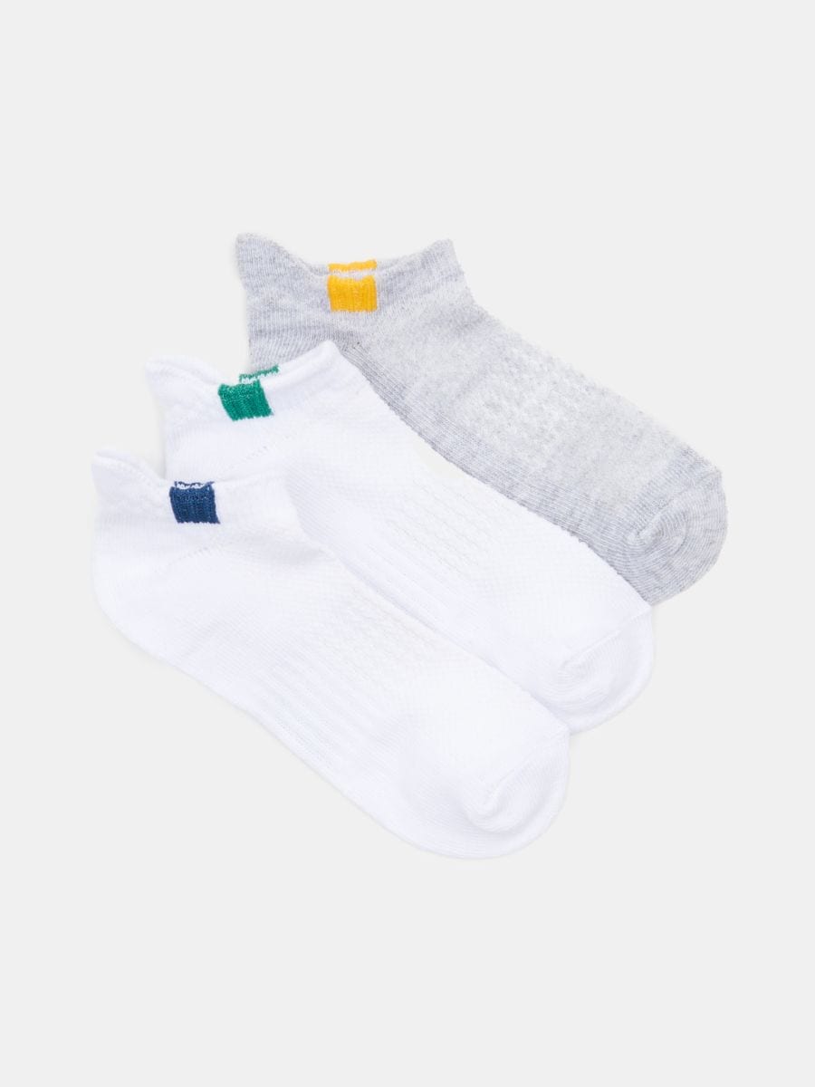 Skarpetki 3 pack - wielobarwny - SINSAY