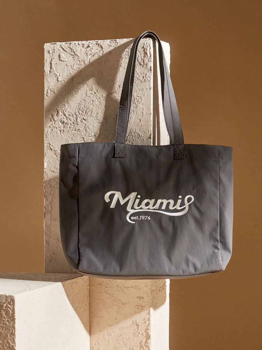 Torebka shopper z napisem Miami - szary - SINSAY
