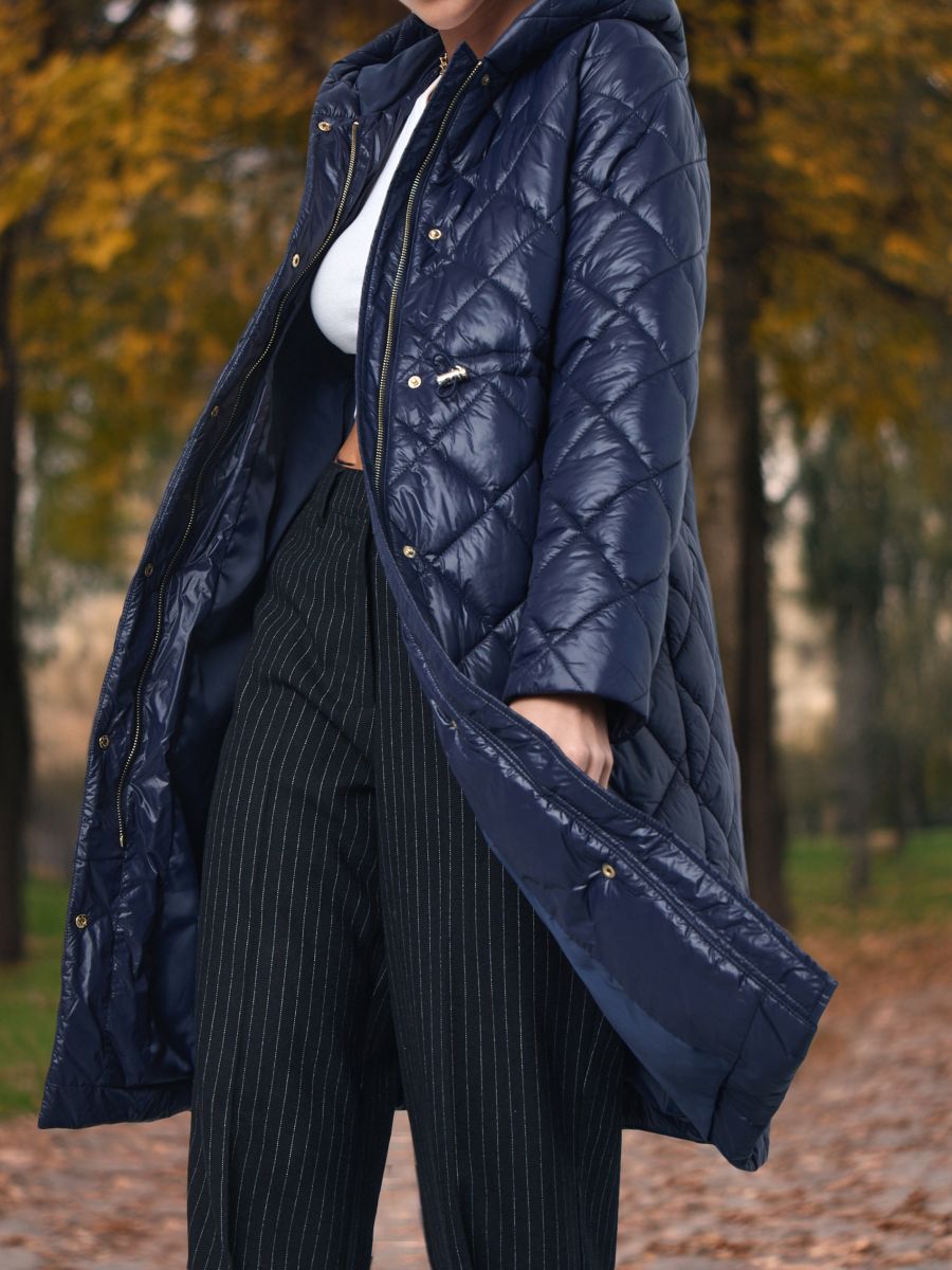 Квітована куртка puffer з капюшоном - темно-синій - SINSAY