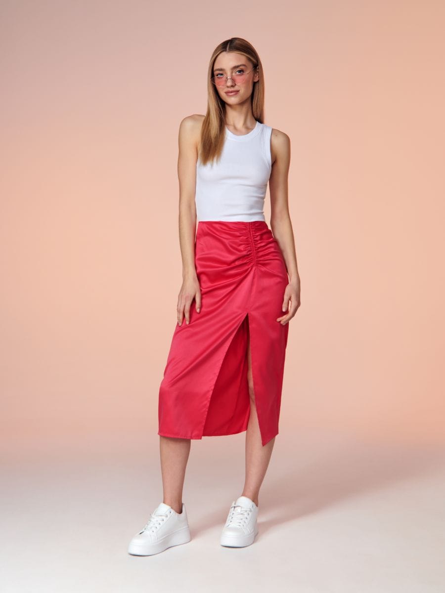 Midi skirt with split - fuchsia - SINSAY