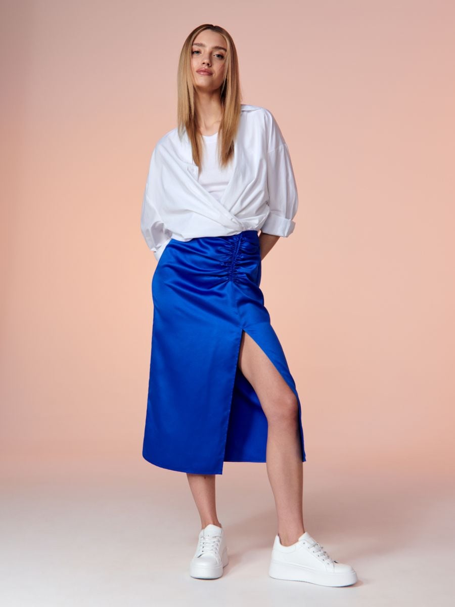 Midi skirt with split - hyacinth - SINSAY