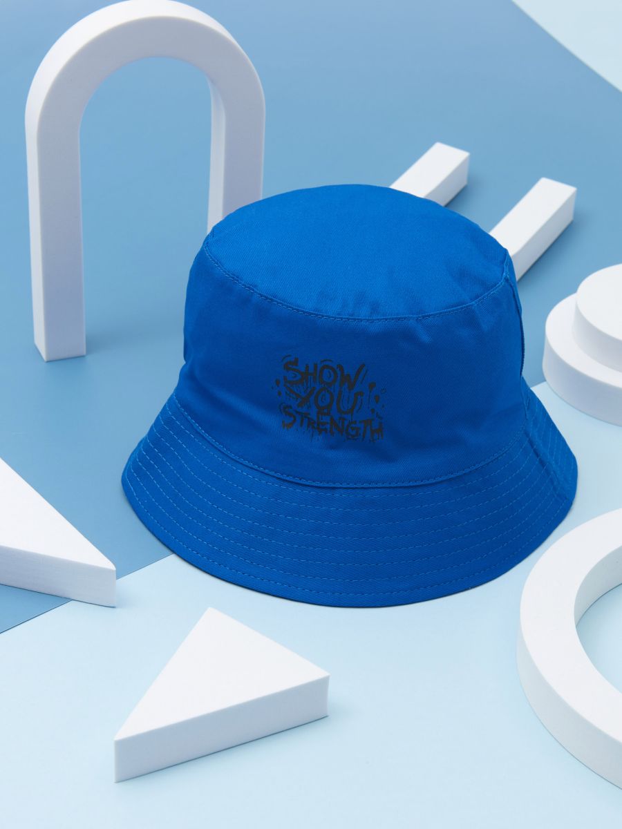 Obojstranný klobúk typu bucket - modrá - SINSAY