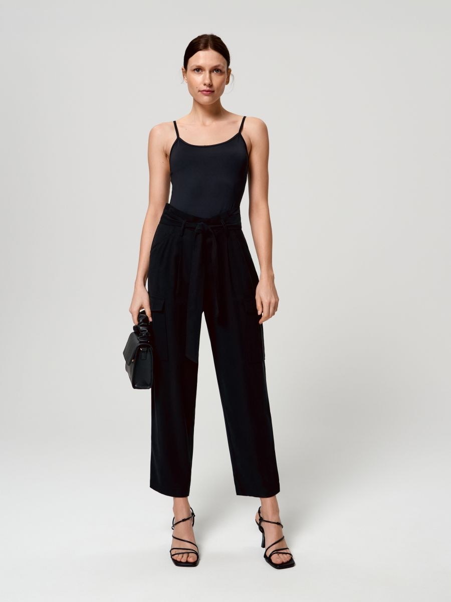 Trousers with belt - black - SINSAY