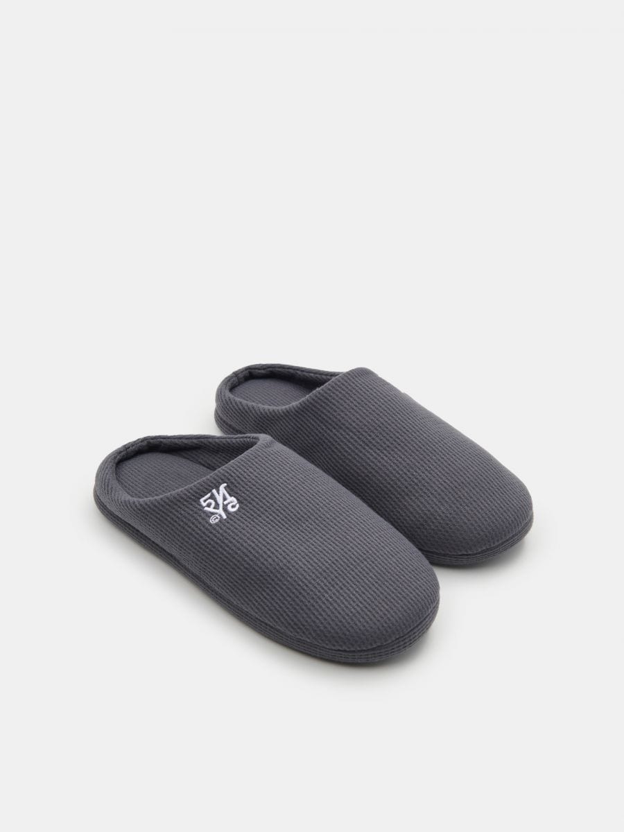 Beanie slippers hotsell