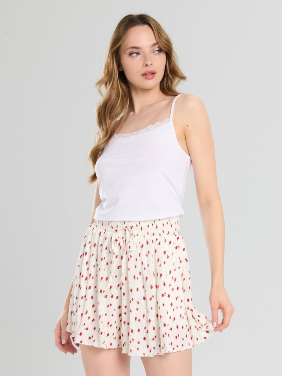 Lockere florale Shorts mit Taschen - Mehrfarbig - SINSAY