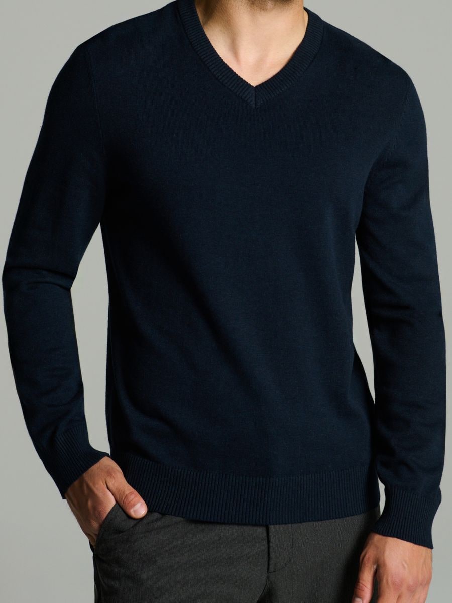 Sweter z dekoltem w serek - granatowy - SINSAY