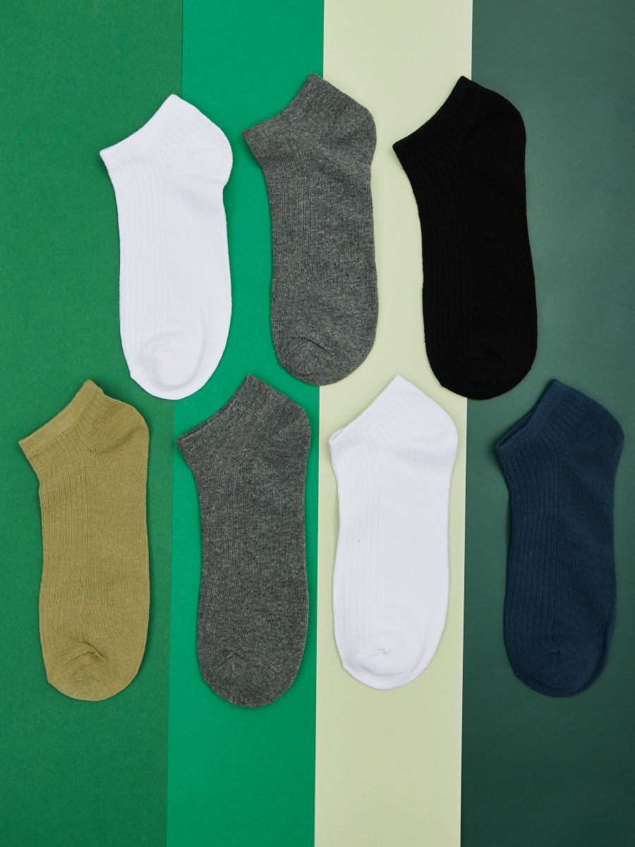 Sada 7 párů ponožek - vícebarevná - SINSAY