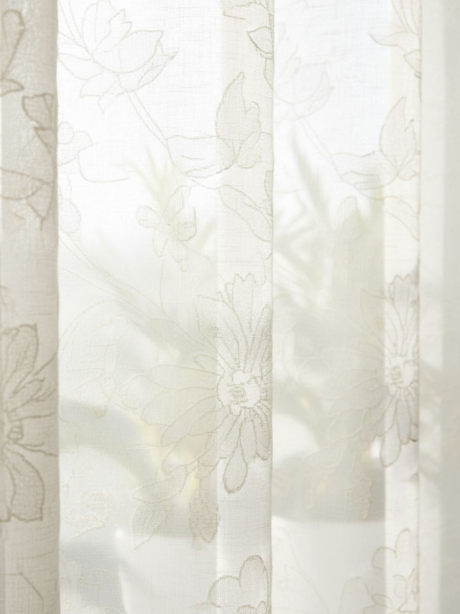 Zavesa sa cvetnim printom - belo - SINSAY