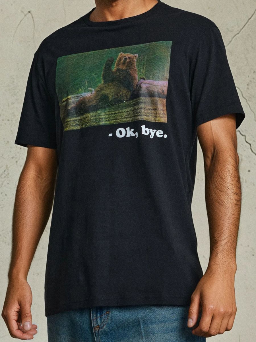 Lühikeste varrukatega T-särk - must - SINSAY