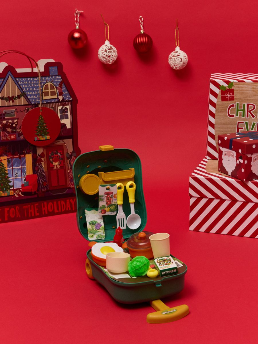 Παιχνίδι - Κουζίνα σε βαλίτσα με αξεσουάρ - πρασινο - SINSAY