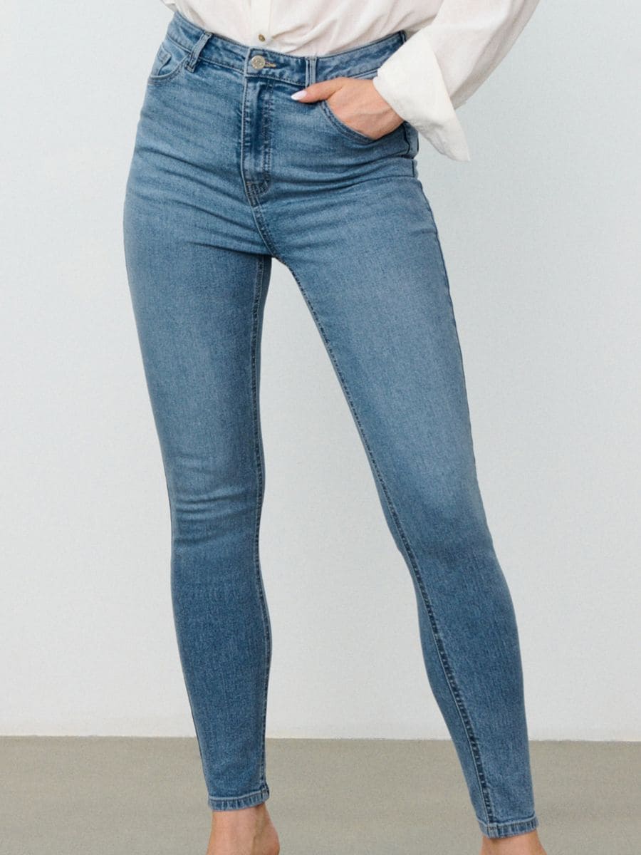 Spodnie jeansowe skinny - niebieski - SINSAY