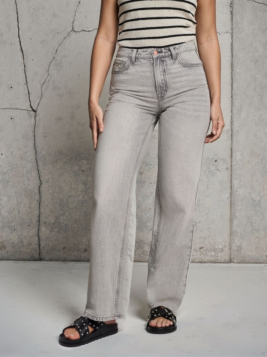 Džínsy wide leg s vysokým pásom - svetlošedá - SINSAY