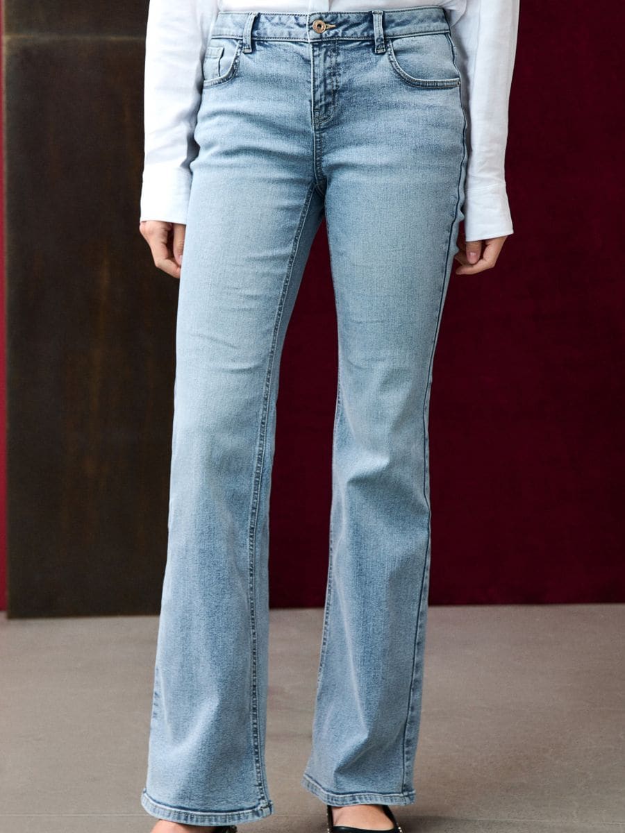 Розкльошені джинси - синій - SINSAY