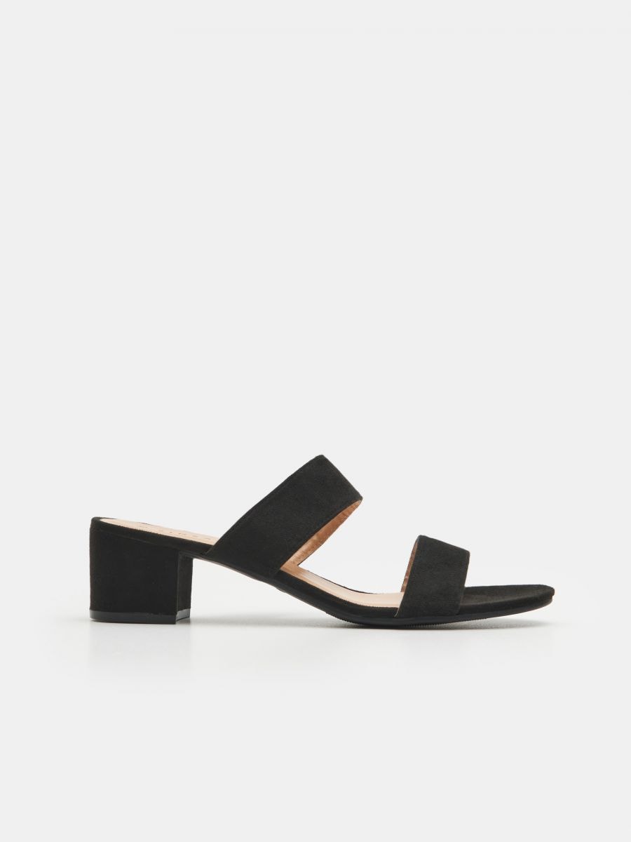 Low heel sliders Color black - SINSAY - 8927A-99X