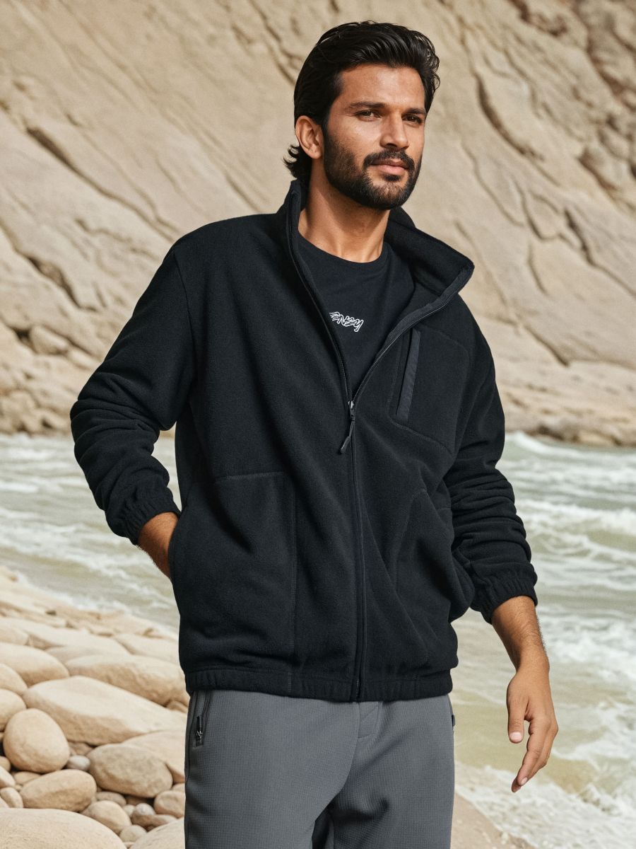 Fleece-Pullover mit Taschen - Schwarz - SINSAY