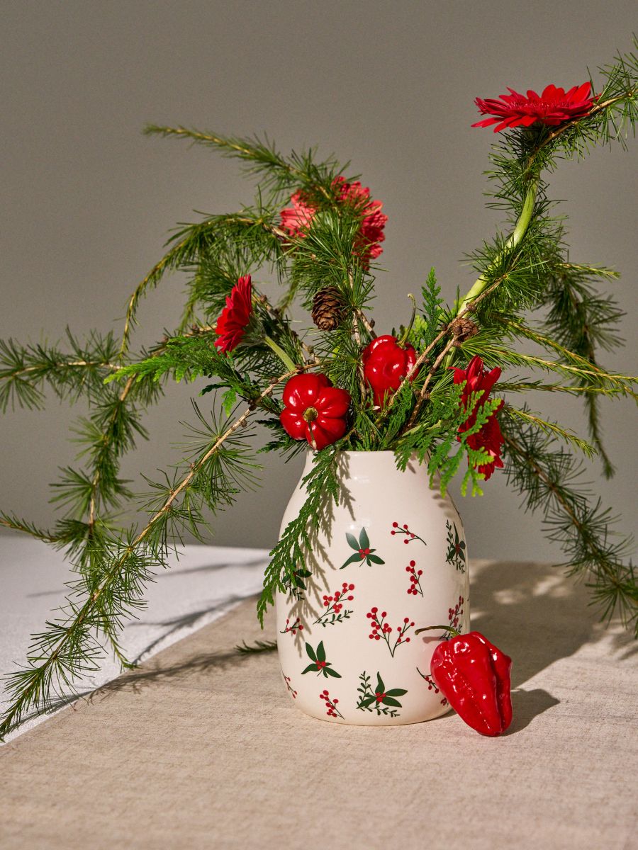 Vaza z dekorativnim vzorcem - krema - SINSAY