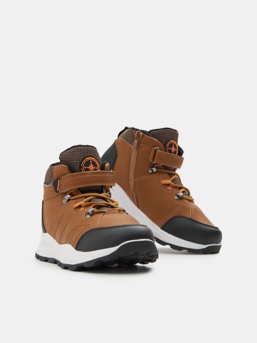 High ankle sneakers - brown - SINSAY