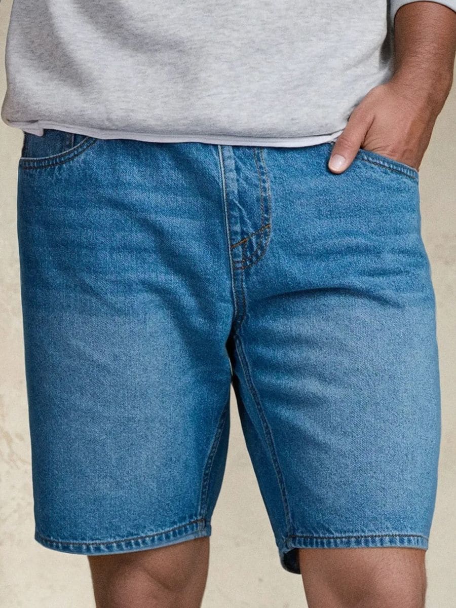 Szorty jeansowe jogger - niebieski - SINSAY