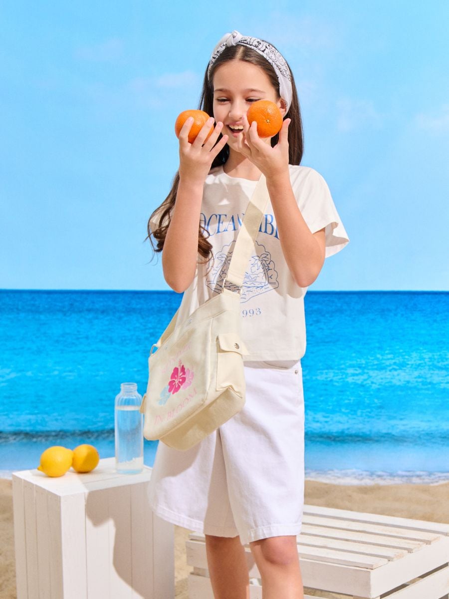 Kott - kreemvalge - SINSAY