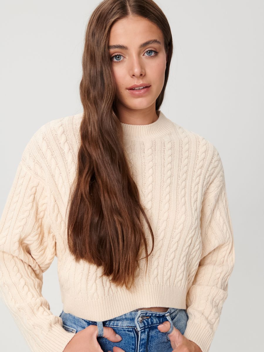 Džemper od ukrasnog pletiva - boja kože - SINSAY