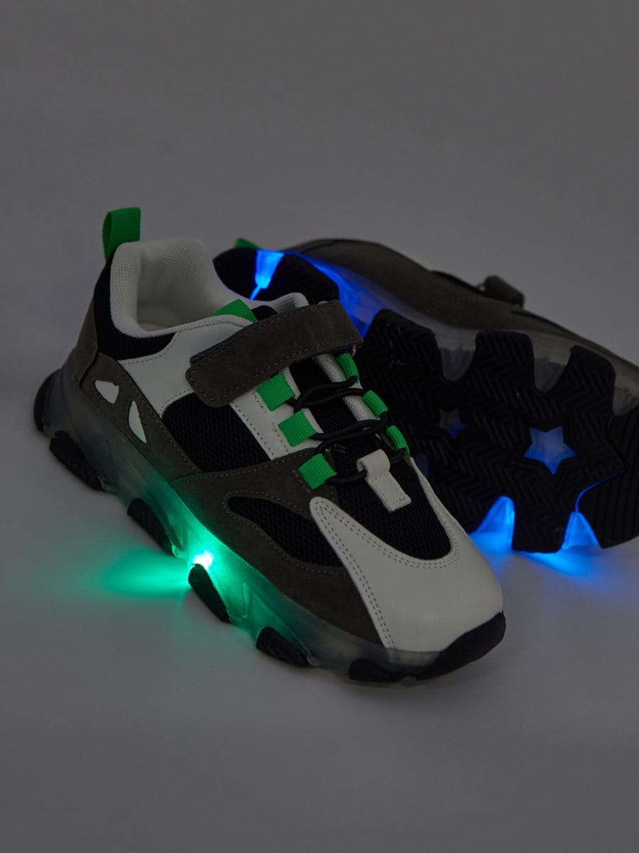 Кросівки LED - різнобарвний - SINSAY