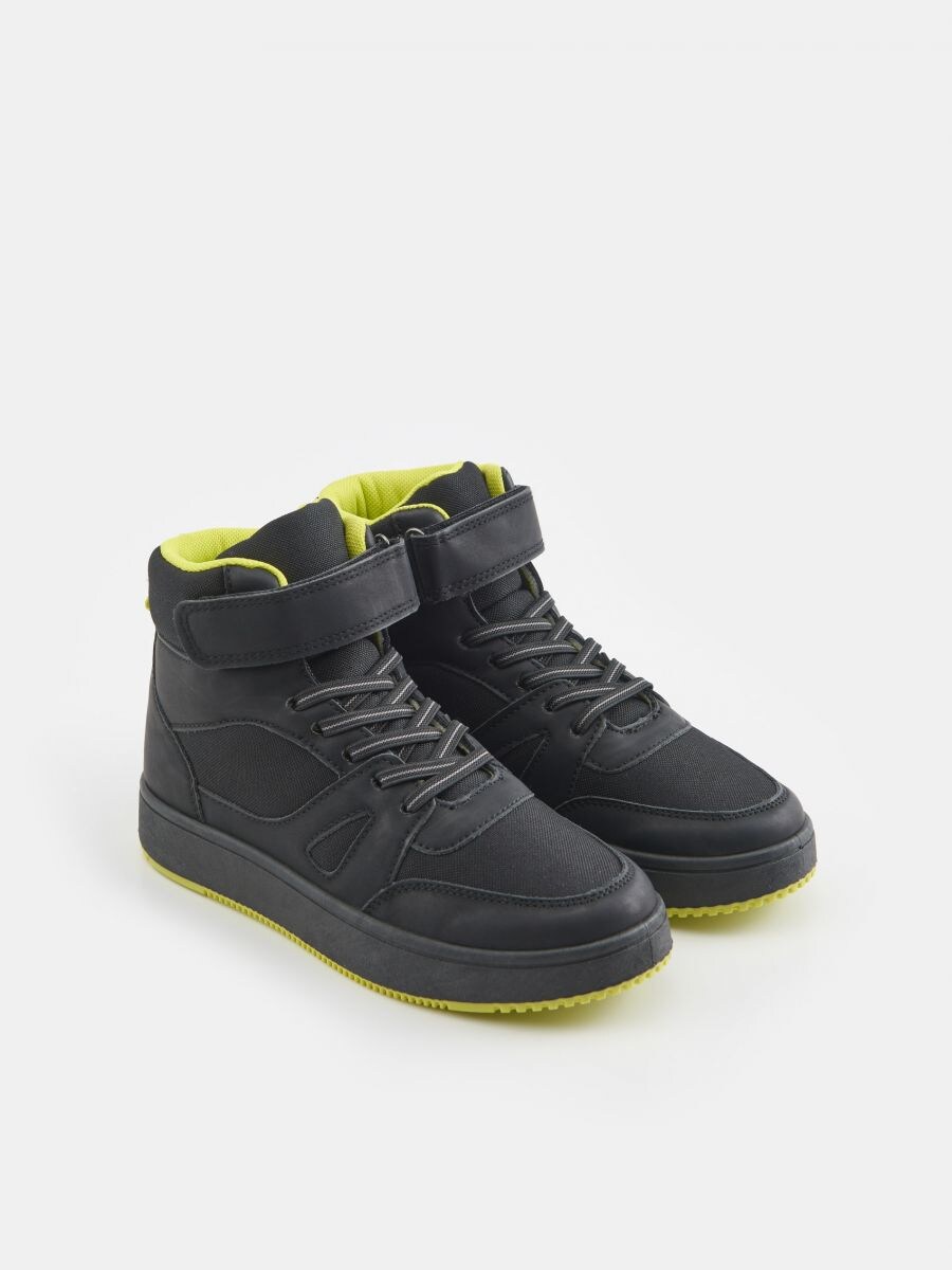 Pantofi sport înalți - negru - SINSAY