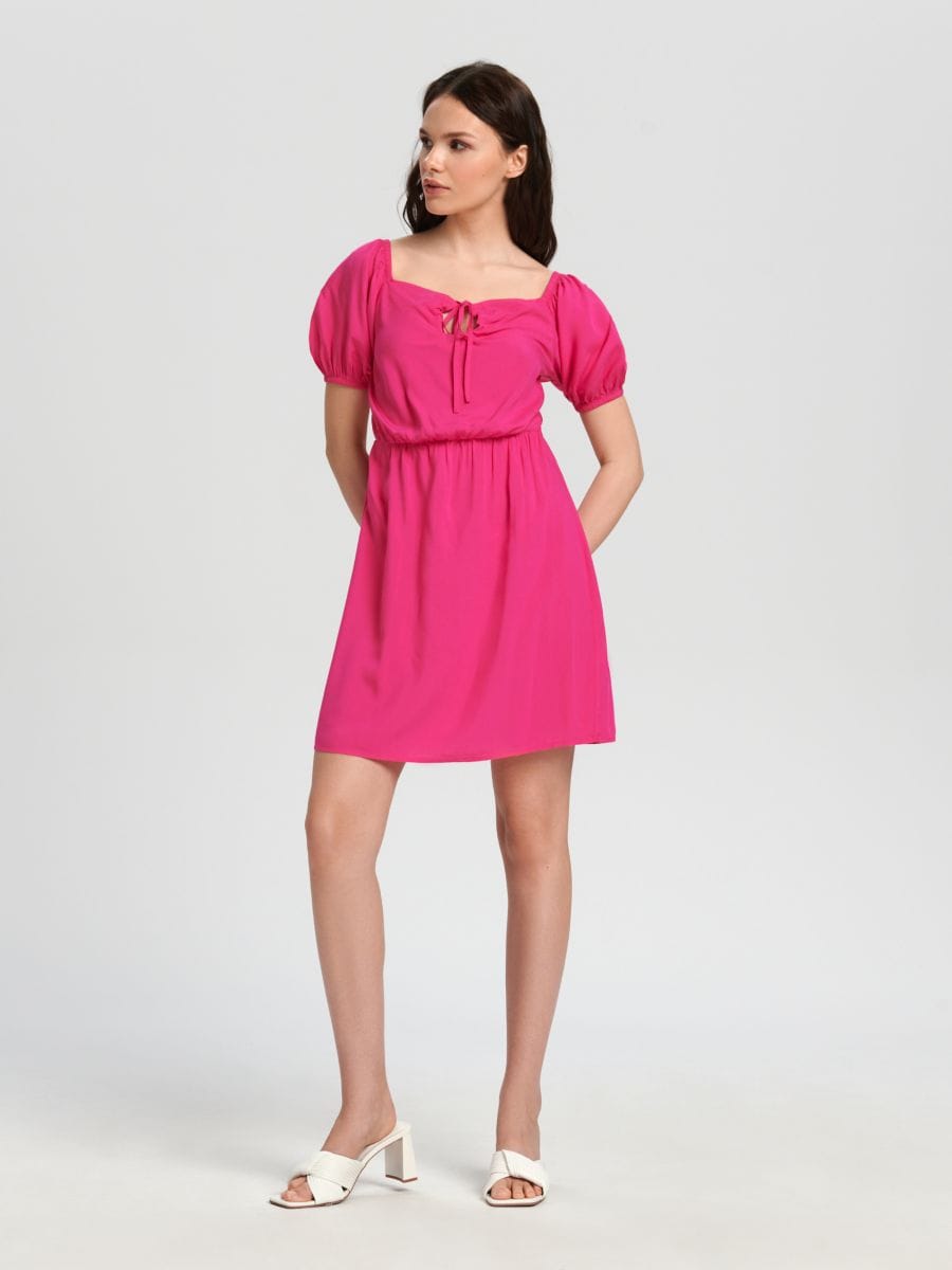 Sukienka mini z wiązaniem - różowy - SINSAY