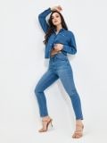Farmerke sa srednjim strukom - plava - SINSAY - small3
