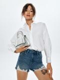 Szorty jeansowe z cyrkoniami - niebieski - SINSAY - small1