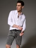 Uske jeans šorc - sivo - SINSAY - small3