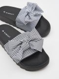 Slider sandals with bow detail - black - SINSAY - small3