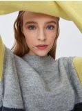 Kolorowy sweter - żółty - SINSAY - small2