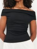 Bluza sa španskim izrezom - crno - SINSAY - small1