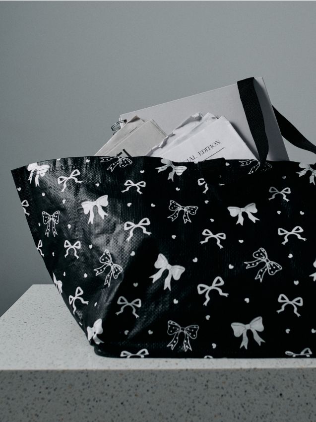 Sinsay - Geantă de cumpărături cu model fundițe - negru