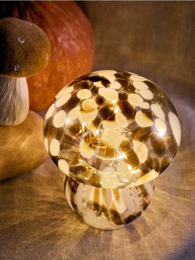 Sinsay - Lampă de masă LED decorativă în formă de ciupercă - maro